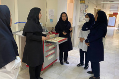 بازدید مدیر پرستاری از بخش جراحی زنان بیمارستان سجادیه