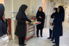 بازدید مدیر پرستاری از بخش جراحی زنان بیمارستان سجادیه