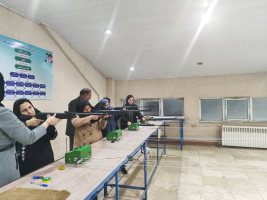 مسابقه تیراندازی به مناسبت روز زن بین بانوان شاغل در دانشکده علوم پزشکی تربت جام برگزار شد
