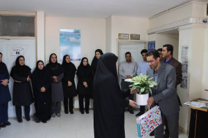 بازدید رییس و معاونین دانشکده از گروه سلامت خانواده و جوانی جمعیت و گرامیداشت روز ماما