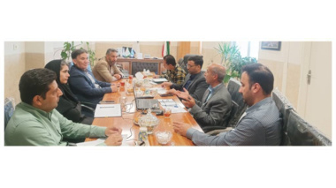 برگزاری نشست کمیته اجرایی شهرستانی نظام ارجاع در معاونت درمان با حضور مسئولین و نمایندگان شهرستان