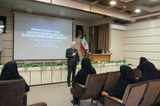برگزاری کارگاه توانمندسازی روان‌شناختی پرستاران در شرایط بحرانی و بلایا
