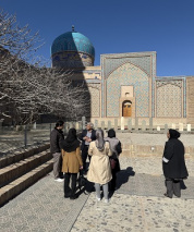 بازدید پزشکان متخصص جدیدالورود دانشکده علوم پزشکی تربت جام از آرامگاه شیخ الاسلام احمد جام